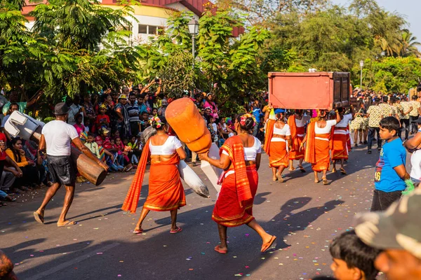 Margao Goa Intia Helmikuu 2020 Kellukkeet Hahmot Esillä Karnevaalijuhlien Aikana — kuvapankkivalokuva