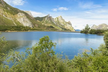 İspanya 'nın Asturias ilindeki Somiedo doğal parkı