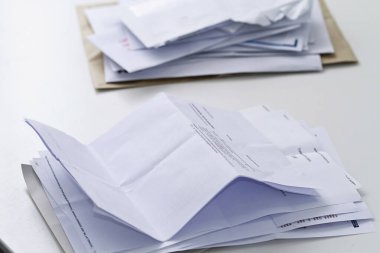 Bir yığın profesyonel ya da fatura mektubu