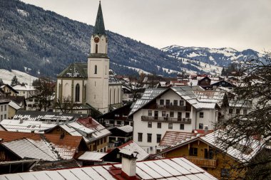 Almanya 'daki Bad Hindelang' dan kar dağları ile Panorama