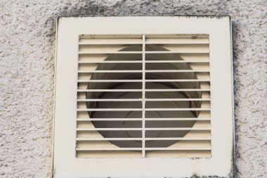 Evin havalandırma sistemini egzoz edin.