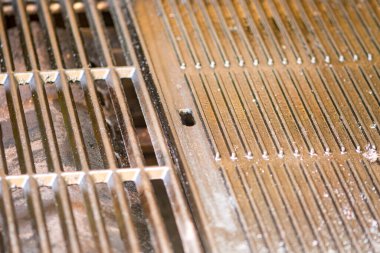 Gaz ocağıyla ızgara ızgarası