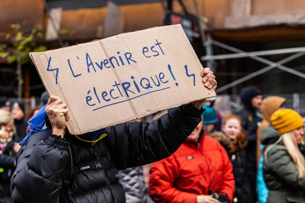 Des militants marchent pour l'environnement — Photo