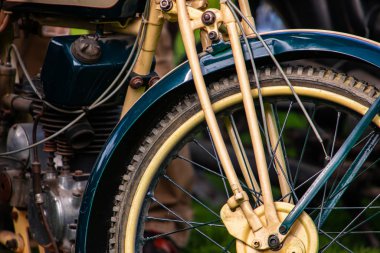 Klasik eski motosiklet. Yakın çekim.