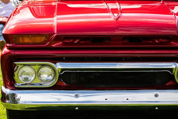 Old American classic car half front side — Stock Photo, Image