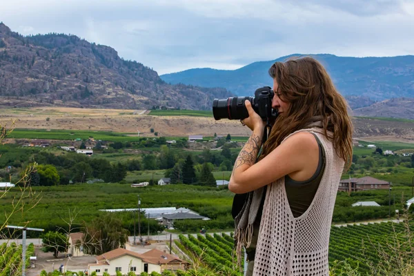 Fotografen tar vingårdar bilder — Stockfoto