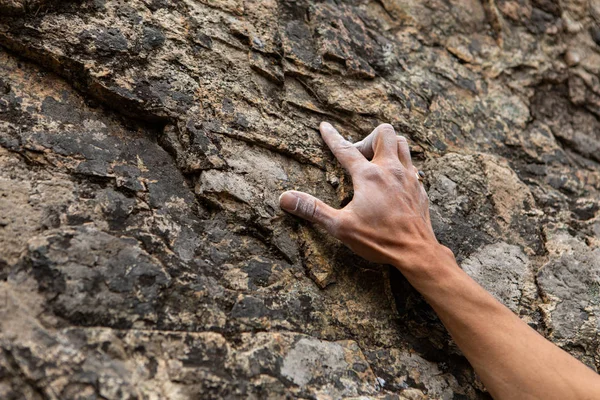 Mãos de um alpinista tradicional — Fotografia de Stock