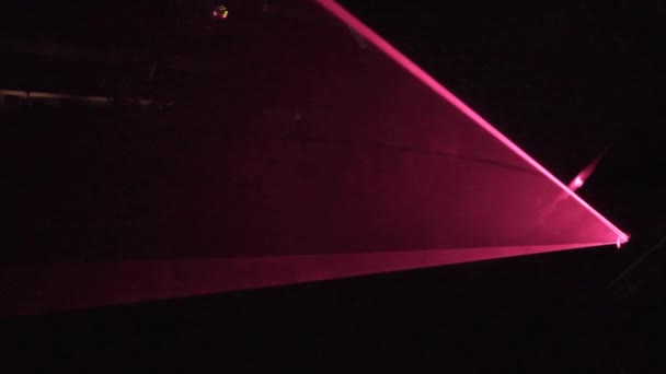 Projecteur lumineux rouge et vert en concert — Video