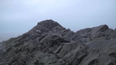 Gaspesie bölgesindeki Kara Kaya Dağı