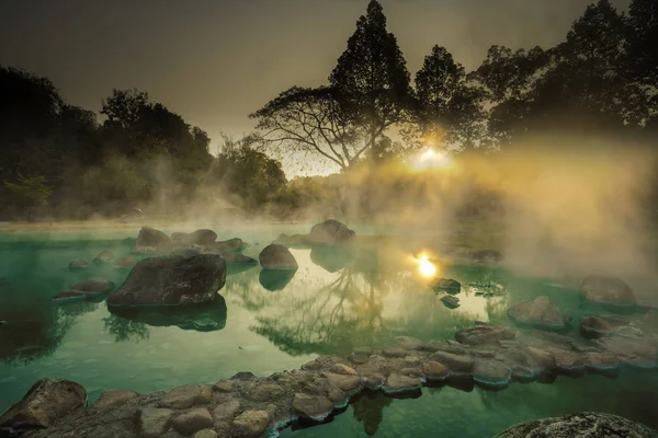 Hot Springs Onsen Natural Bath at National Park Chae Son, Lampan — стокове фото