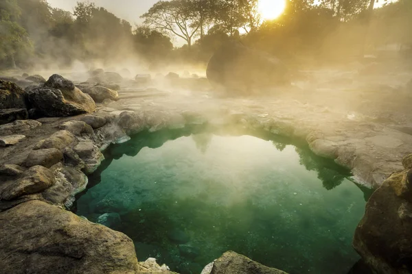 Hot Springs Onsen Natural Bath at National Park Chae Son, Lampan — стокове фото