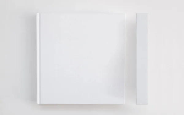 Una Maqueta Del Libro Blanco Cuadrado Libro Vacío Libro Limpio —  Fotos de Stock