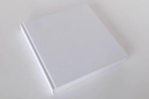 Capa Para Livro Branco Formato Quadrado Modelo Para Design — Fotografia de Stock
