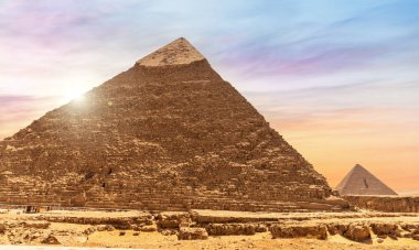 Chephresn Piramidi detaylı görüntü, Giza 'da güneşli bir gün