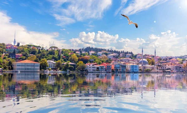 İstanbul 'un Uskudar ilçesindeki Beylerbeyi Camii
