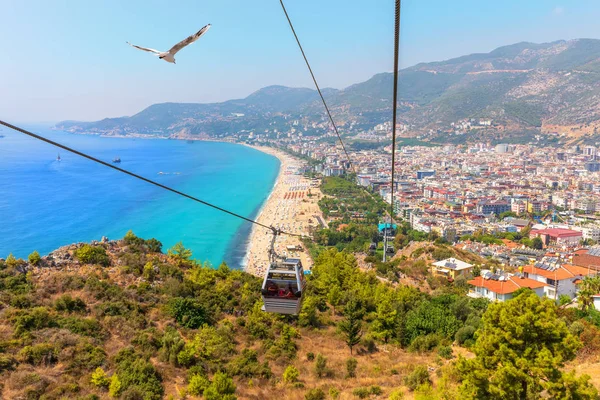 Teleférico Alanya, vista para a praia de Kleopatra, Turquia — Fotografia de Stock
