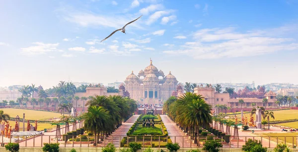 depositphotos_346340364-stock-photo-swaminarayan-akshardham-complex-in-dehli.jpg