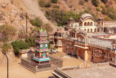 Galta Ji Kompleksindeki Ramanuja Acharya Mandir Tapınağı, Jaipur, Hindistan.
