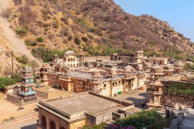 Maymun tapınağı ya da Galta Ji kompleksi, Jaipur, Hindistan.