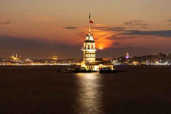 Maidens Tower Istanbul Berømt Vartegn Tyrkiet Aftenudsigt - Stock-foto