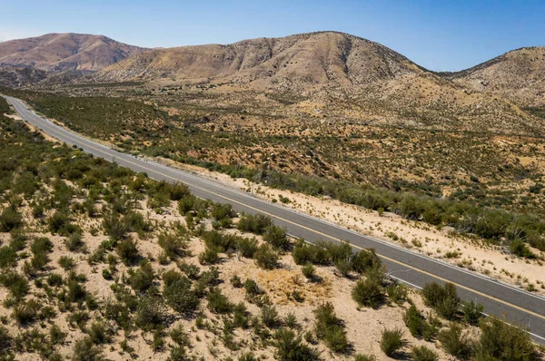 Kaliforniya 'daki Çöl Yolu Manzarası