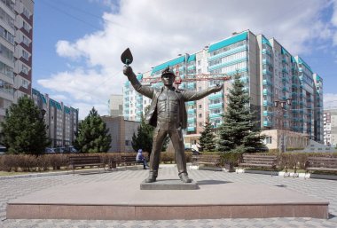 Anıt Oluşturucusu inşaatçılar Meydanı'nda. Krasnoyarsk