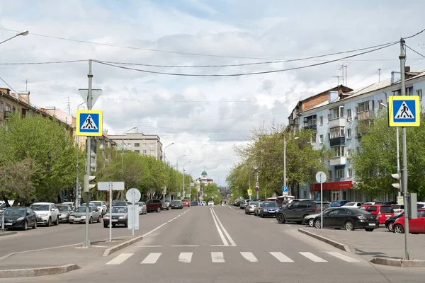 Krasnoyarsk Territorio Krasnoyarsk Mayo 2019 Cruce Peatonal Comienzo Calle Comuna —  Fotos de Stock