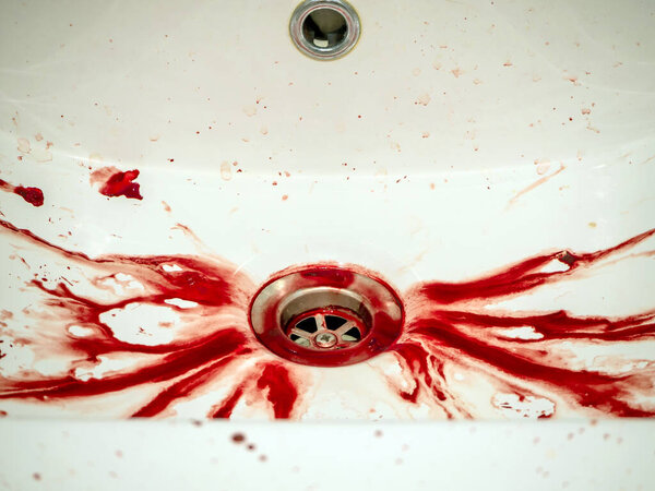 Кровотечение в ванной комнате
