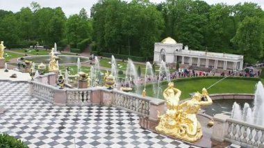 Rusya 'daki Altın Çeşmeler