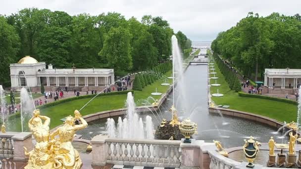 Goldene Brunnen in Russland — Stockvideo