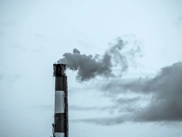 Fumaça de um tubo — Fotografia de Stock