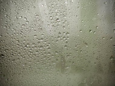 Donmuş cam. Su damlası