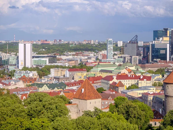 Summer View old Tallinn — Stock Photo, Image