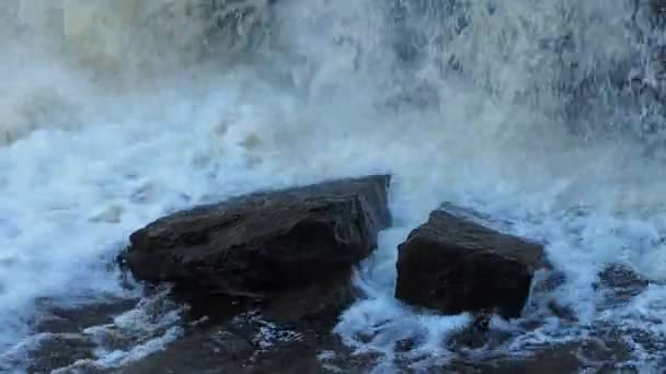 Kraftverkets vattenfall — Stockvideo