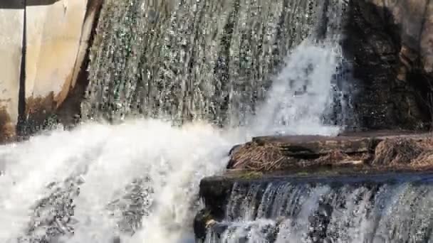 Wasserfall des Kraftwerks — Stockvideo