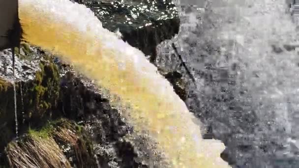 Wasserfall des Kraftwerks — Stockvideo