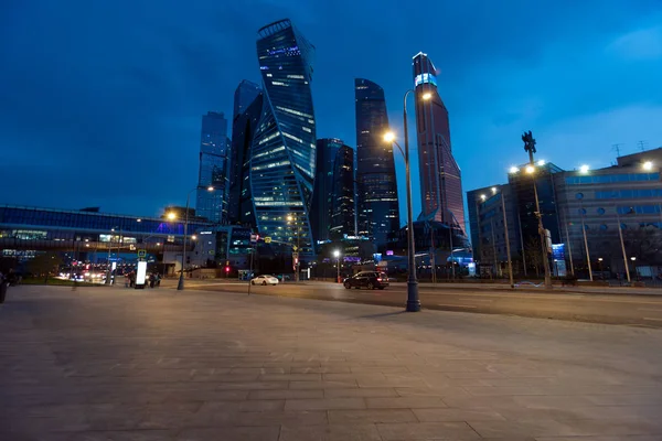 Rusland, Moskou - 30 april, 2018: nacht zicht op de stad Moskou. Rusland — Stockfoto