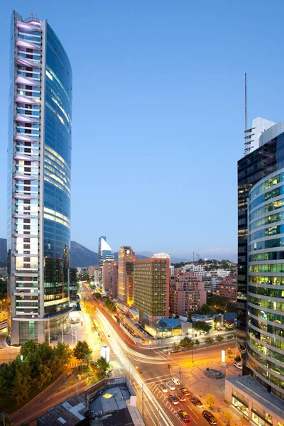 Las Condes bölgesinde, Santiago, Şili, Isidora Goyenechea zengin mahalle