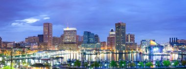 Şehir şehir manzarası ve Inner Harbor, Baltimore, Maryland, ABD