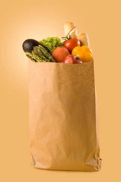 Lebensmittel Einer Papiertüte — Stockfoto