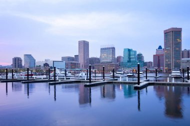 Şehir şehir manzarası ve Inner Harbor, Baltimore, Maryland, ABD
