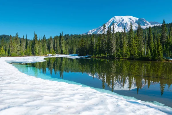 Reflexão Lago Monte Rainier Parque Nacional Mount Rainier Estado Washington — Fotografia de Stock