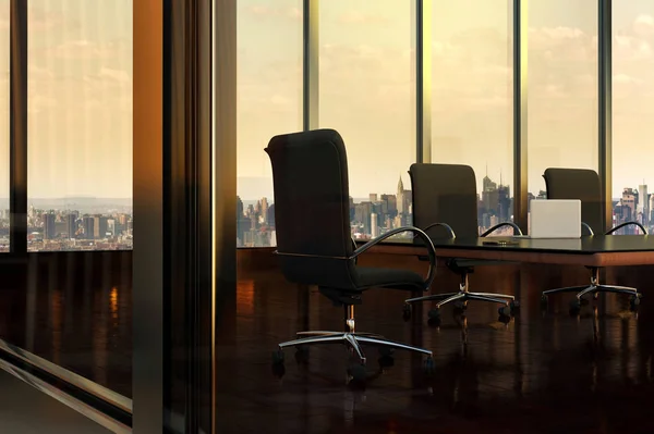 事務所ビルの空の会議室の窓 ニューヨーク アメリカ合衆国ニューヨーク市のビューと レンダリング ロイヤリティフリーのストック画像