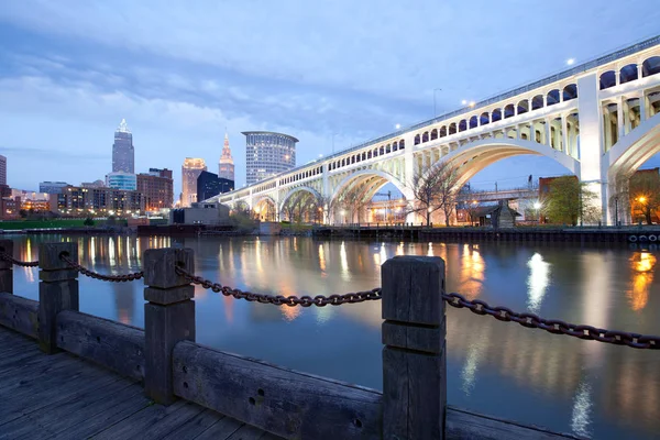 Skyline Centro Cleveland Detroit Superios Bridge Ohio Eua — Fotografia de Stock