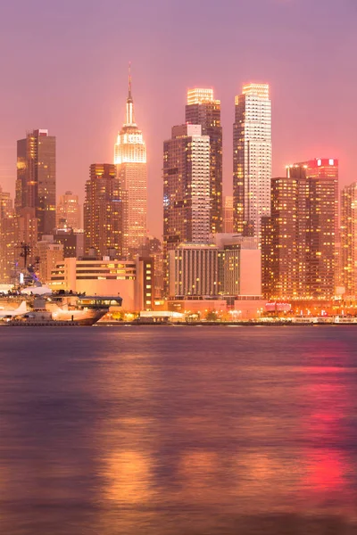 ミッドタウン マンハッタン ニューヨーク市 ニューヨーク アメリカ合衆国のスカイライン — ストック写真