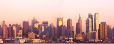 Gün batımında, New York City, Ny, Amerika Birleşik Devletleri Manhattan şehir merkezinin manzarası
