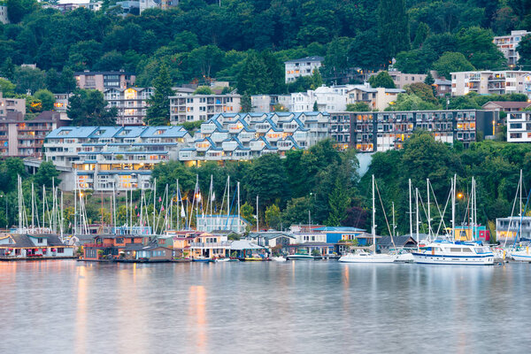 Floating houses on Lake Union, Seattle, Washington State, USA