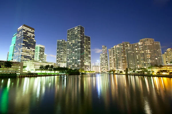 Skyline Del Centro Brickell Key Noche Miami Florida — Foto de Stock