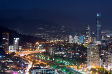 Providencia ve Las Condes ilçeleri, Santiago de Chile panoramik manzaralı