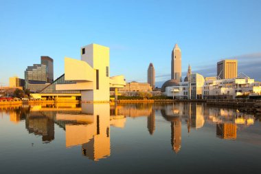 Manzarası şehir şehir merkezinde liman, Cleveland, Ohio, Amerika Birleşik Devletleri